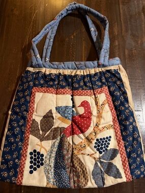 VTG Quilted Patchwork PeaCock Bird Tote Bag with Grapes & Leaves 15”x15” Approx
